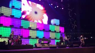 Juliana Down - Control live