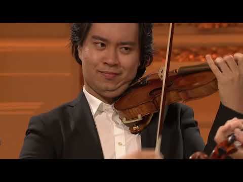 W.A.Mozart: Sinfonia Concertante, Elias David Moncado