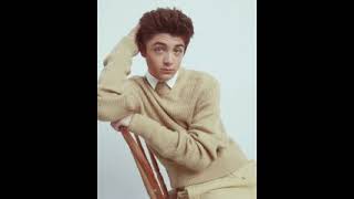 Joy (God Rest Ye Merry Gentleman-Angels We Have Heard on High) (Asher Angel Video)