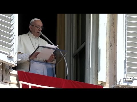 El Papa reza por víctimas de huracán en EEUU y de temporales en Asia del Sur