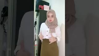 Download lagu Tiktok Beautiful Hijab Dancing #shorts #tiktok #dance mp3