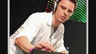 Wandii - Beautiful Dirt (Original Mix)