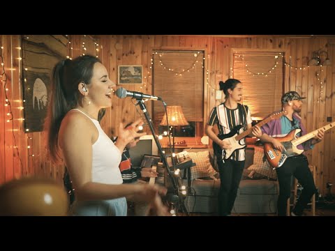 BASIA DRATWIŃSKA - Mów Do Mnie (live) #ŻarkiSession