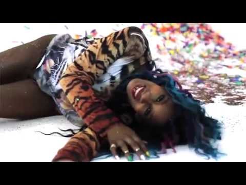 MILA JAM - COLA (Official Music Video)