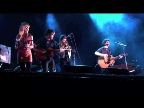 Bright Eyes w/ Jenny & Johnny - Wrecking Ball (Live in Vienna 2011)