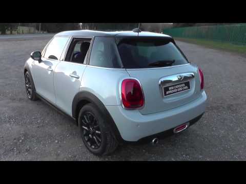MINI HATCHBACK 1.5 Cooper 3dr [Chili Pack] U4889
