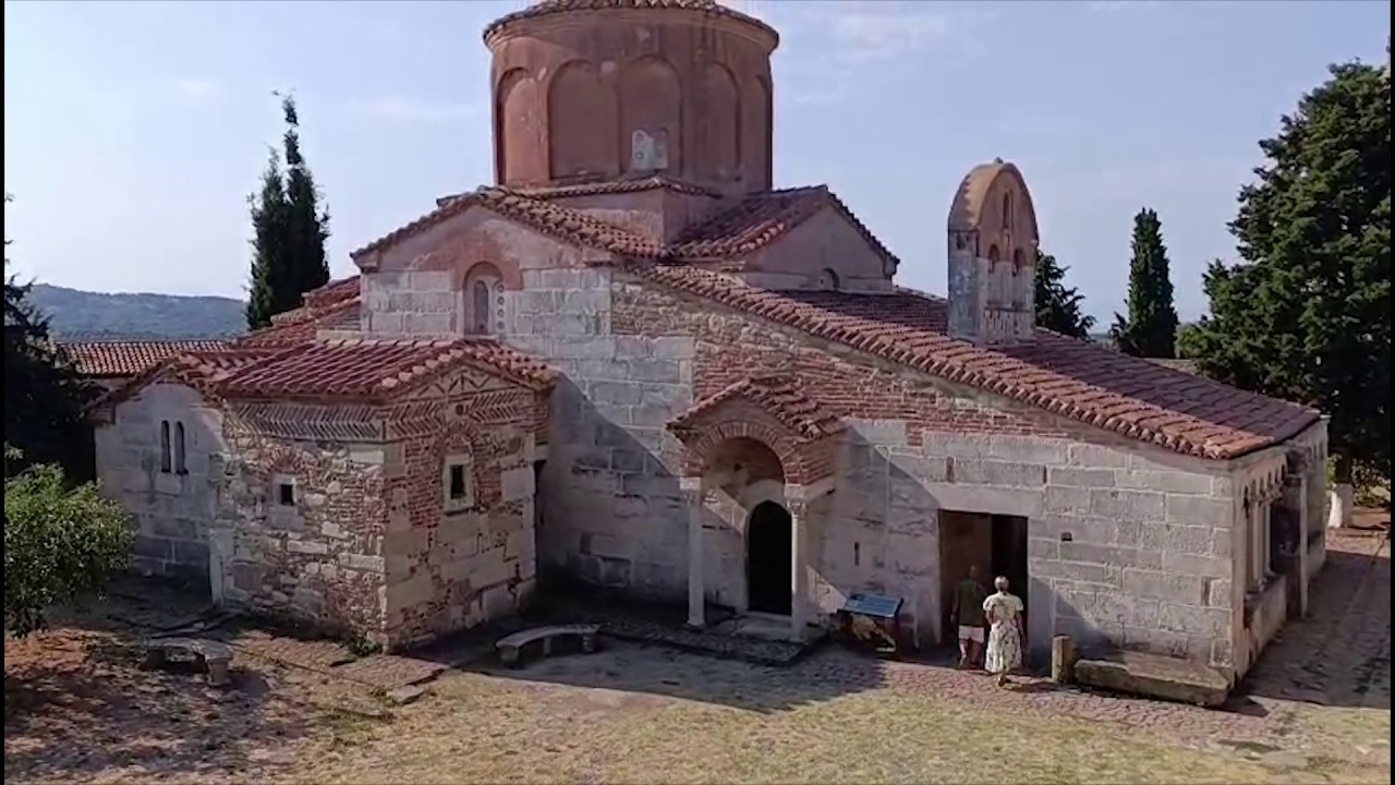 Apolonia mes historisë dhe besimit, manastiri i Shën Mërisë tërheq turistë vendas e të huaj