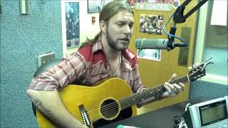 Craig Wayne Boyd Sings &quot;She Does&quot;