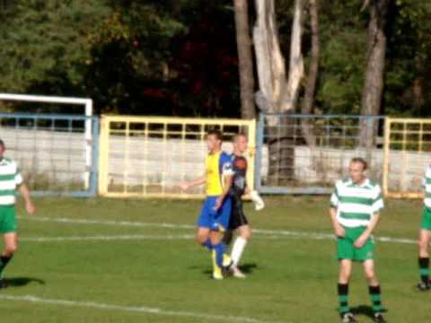 Poprzeczka Sławomir Jedynak 20'  MKS Stąporków 1-0 Łysica Bodzentyn 27.09.09r.