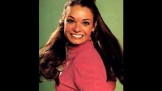 Maureen McGovern - Different Worlds (Karen Valentine Photos)