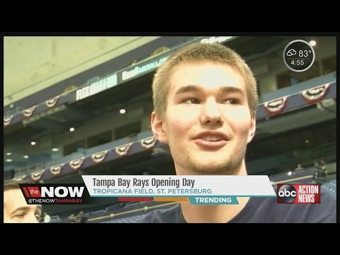 Fan roots for The Rays from stadium elevator #TheNowTampaBay
