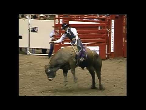 Baby Face bucks Clint Branger - 95 PBR San Antonio