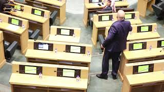 نواب يغادرون القبة مطالبين بإخراج وزير المياه