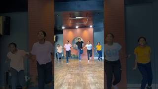 Download lagu Danzora യിലെ കുഞ്ഞു മിടുക്കികളോടൊപ്പം ഒരു dance. #kadukittuvaruthoru #danzoradanceschooltrivandrum. mp3