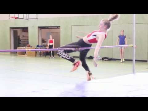 17 03 18 Hochsprung mit Musik 0081