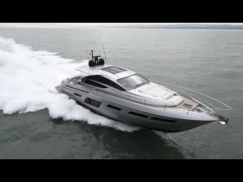 Luxury Yacht - Pershing 7X - Ferretti Group