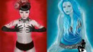 Pinup artist Nicole discusses the techniques used to create her favorite painting Sapphire Satin Stop by Comic Con 2008 at Booth 4522 and check