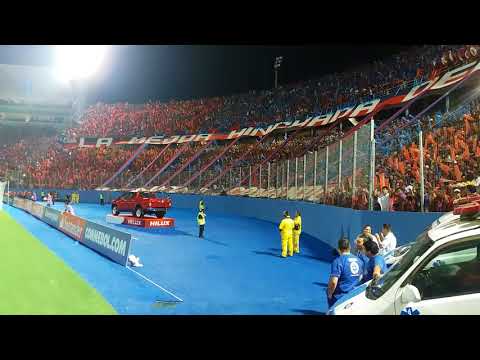 "LMHDP - YO VENGO DE BARRIO OBRERO VS GREMIO" Barra: La Plaza y Comando • Club: Cerro Porteño