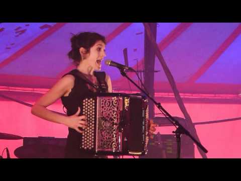 6 - Chloé Lacan - MJC CONFLANS - Festiv'Music 2011