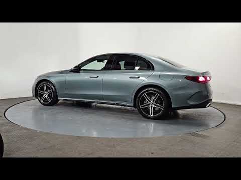 Mercedes-Benz E-Class E300De with Nightpack - Image 2