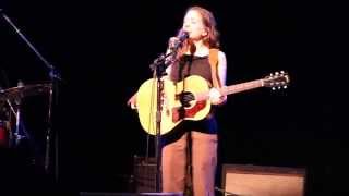 Ani Difranco, Telepathic with banter about children, NYC Nov. 14, 2014 Town Hall