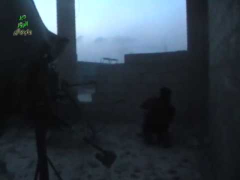 اشتباكات بين كتائب عاصفة الفرات وقوات النظام جانب المعهد الصناعي في حي الصناعة دير الزور