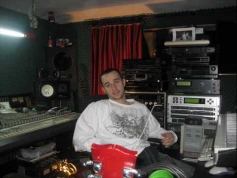 Udarna Formacija - Zivotot Vo Gradot