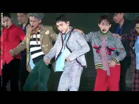 The SHINee World V 초콜렛 기범 직캠 chocolate KEY focus.