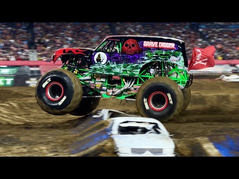 Monster Jam World Finals 22 - WOW Moments Compilation
