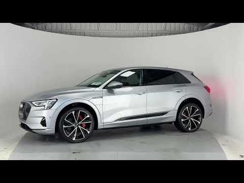 Audi e-tron TECHNIK 50 QUATTRO**22"ALLOYS**HEATED - Image 2