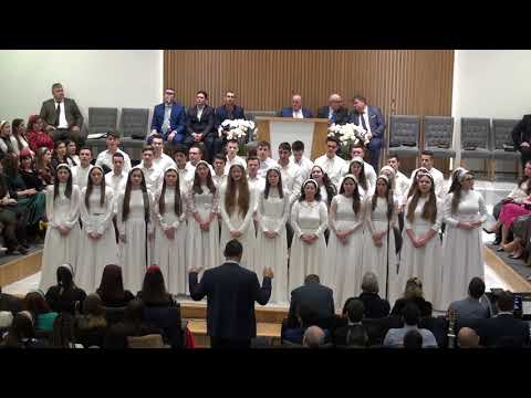 Candidatii de la botez - Cred intr-un singur Dumnezeu