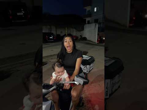 JASMIM ANDOU DE MOTO