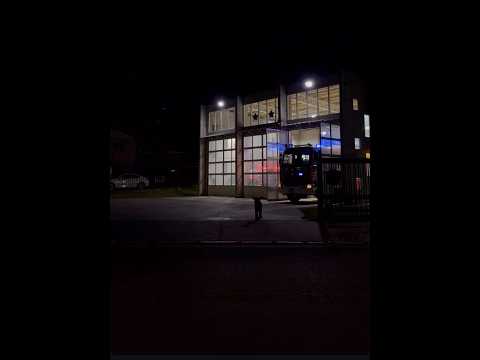 Móvil BX-2 de la 2cia de bomberos de Llay Llay saliendo a 10-10