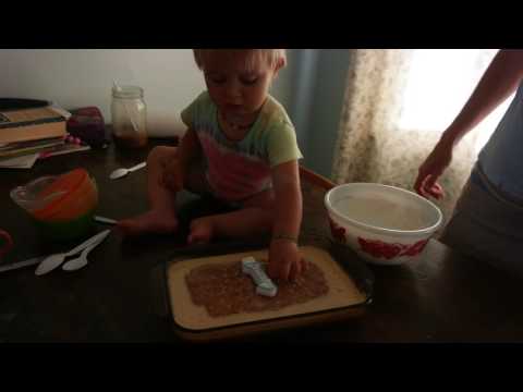 Ula Bird trying Saule's Cake