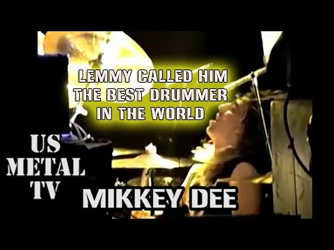 every night lemmy introduced him:"the best drummer in the world mikkey dee!"
