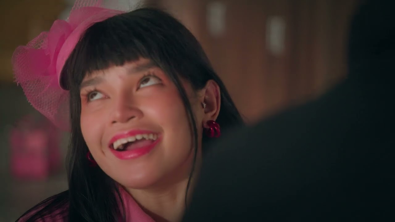 Miniature de la vidéo Stuck on You (CinePanalo 2026) Official Trailer - Xyriel Manabat, River Joseph, Bob Jbeili du film Stuck on You