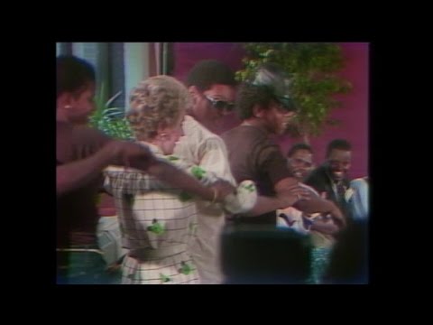 Here's Nancy Reagan learning to breakdance in 1985