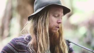 Stu Larsen - Going Back To Bowenville || Forrest Sessions
