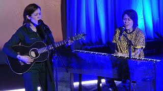 Tegan And Sara, &quot;Hello, I&#39;m Right Here&quot; (live acoustic), San Francisco, CA, October 1, 2019 (4K UHD)