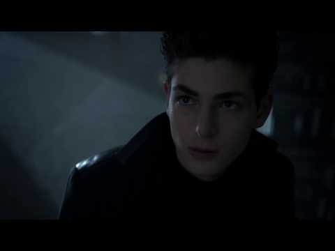 Bruce Wayne destroys Wayne Enterprises! Gotham s05e11!