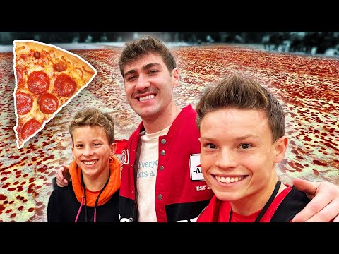 Building Worlds Largest Pizza with Airrack!