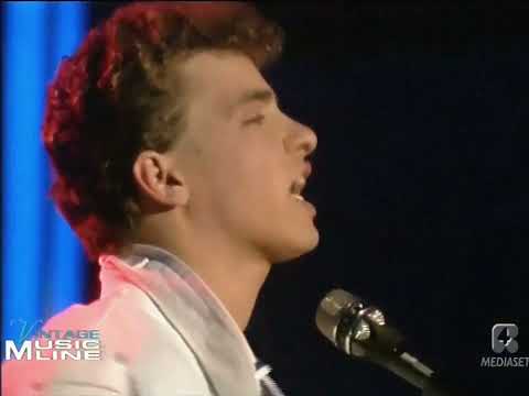 Eros Ramazzotti - Terra promessa (Live Superflash 1984) - 4K