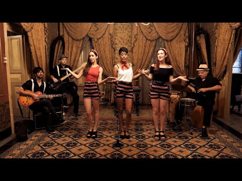 Bei Mir Bist Du Schön - The Vintage Clock