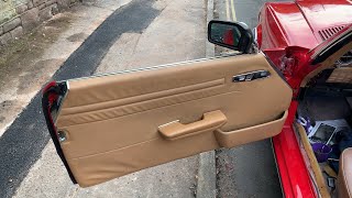 Mercedes R107 SL: Demontaż boczka drzwi, naprawa laminatem i nowa membrana