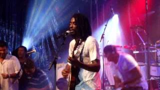 Seu Jorge, Burguesinha na Costa do Sauípe, Bahia