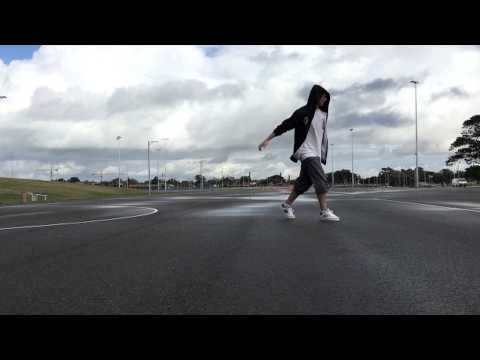 Shuffling to I Want Your Soul (Sleepy Tom Bootleg) - Armand Van Helden