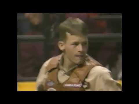 Chris Shivers vs Tony Lama Boots - 97 PBR Finals (92.5 pts)