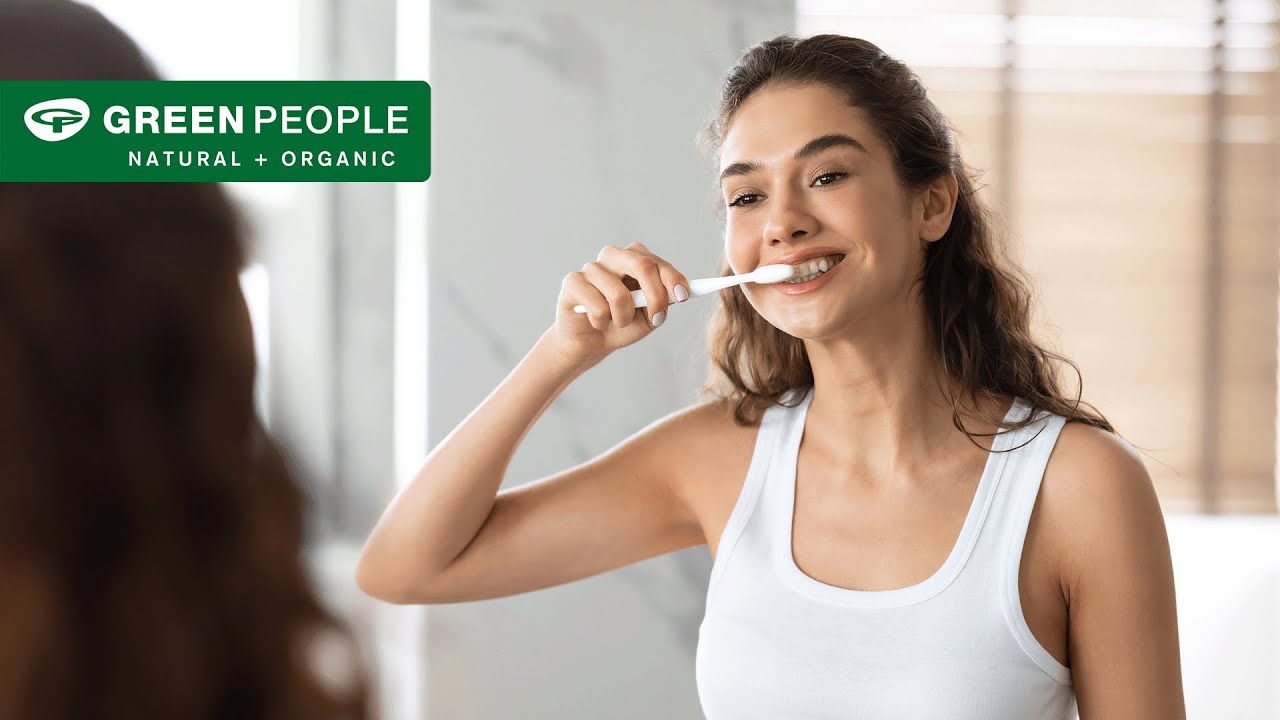 Fresh Mint Toothpaste With Fluoride | Natural & Organic Toiletries | Green People UK