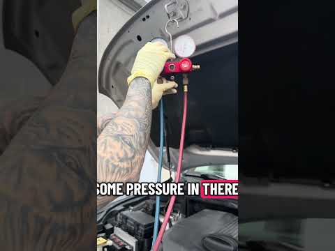 Connecting AC Gauges #jeep #autorepair #diagnostics #shorts