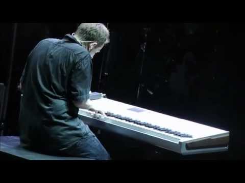 Them Crooked Vultures - Spinning in Daffodils (Fuji Rock 2010)